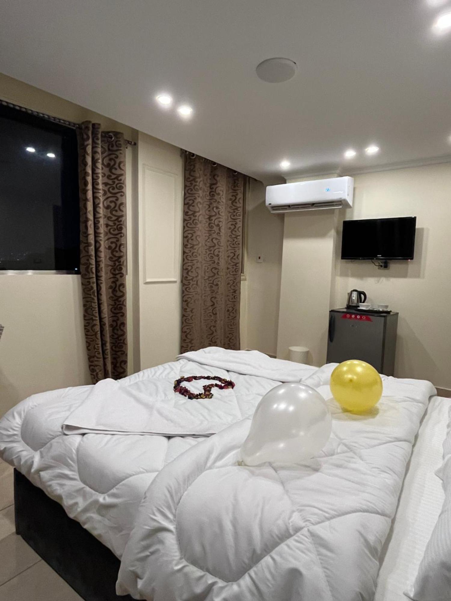 Pyramids Pride Inn Kafrat al Jabal Екстер'єр фото