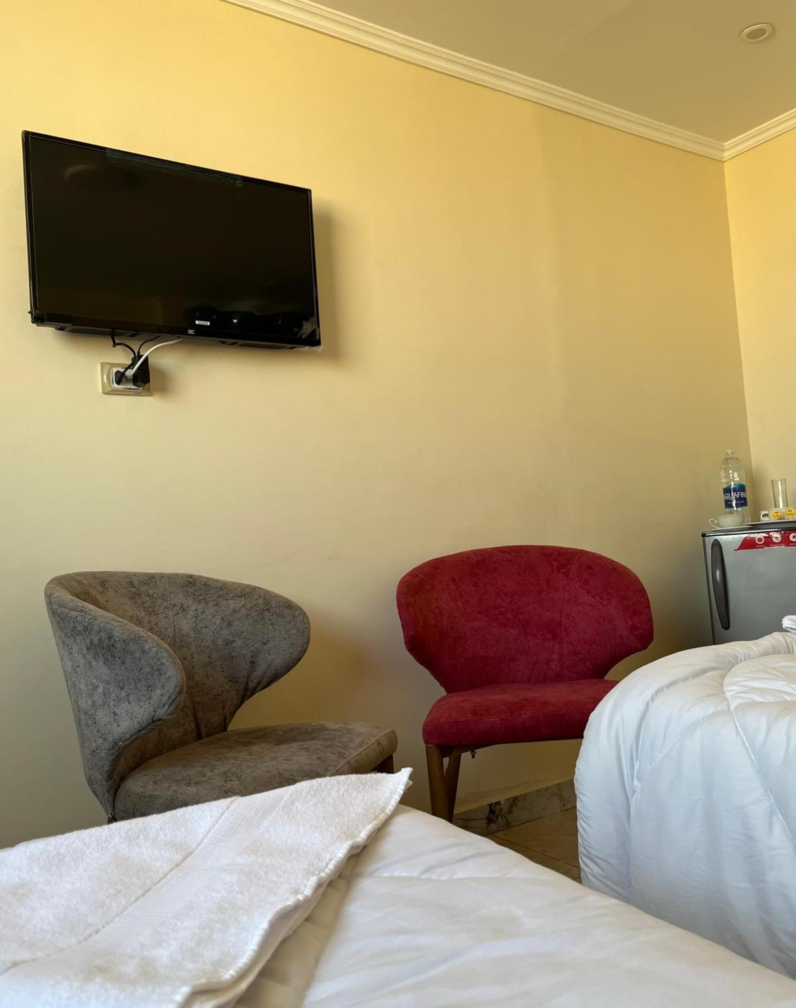 Pyramids Pride Inn Kafrat al Jabal Екстер'єр фото